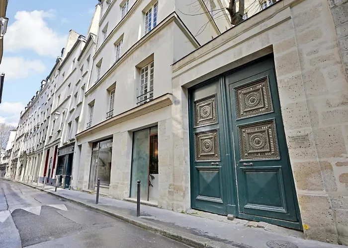 Cmg - Notre Dame De Paris