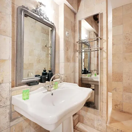 Elegant - 2br-7p - Quartier Latin Apartament *